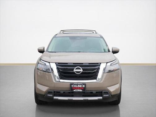2025 Nissan Pathfinder Platinum 4WD