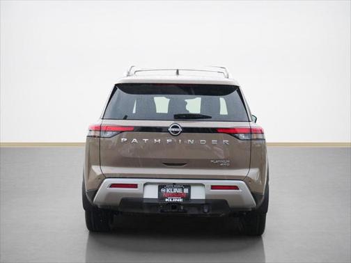 2025 Nissan Pathfinder Platinum 4WD