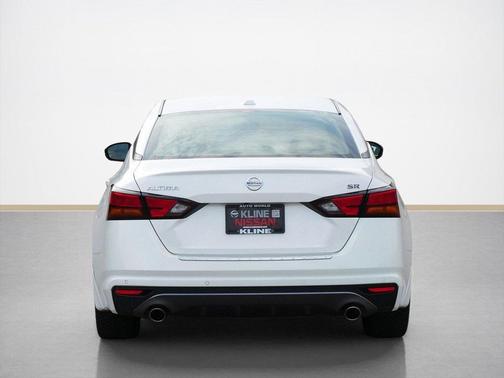 2020 Nissan Altima SR FWD