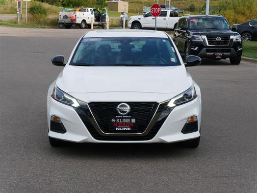 2020 Nissan Altima SR FWD