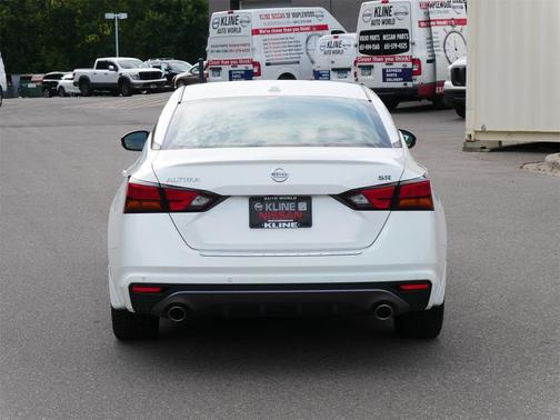 2020 Nissan Altima SR FWD