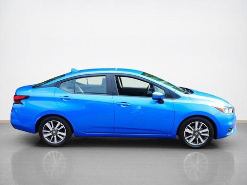 2020 Nissan Versa 1.6 SV