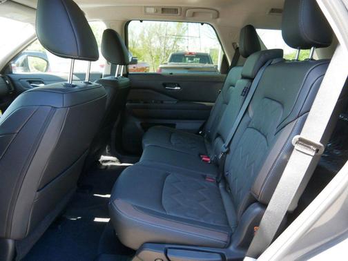 Gun Metallic 2026 Nissan Pathfinder Platinum