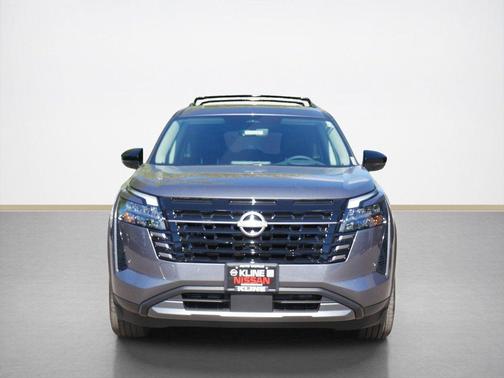 Gun Metallic 2026 Nissan Pathfinder Platinum