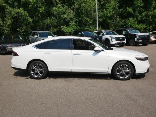 White 2024 Honda Accord EX
