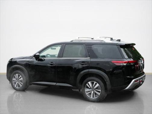 2024 Nissan Pathfinder SL 4WD