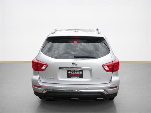 2019 Nissan Pathfinder SL