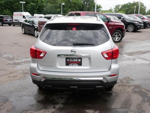 2019 Nissan Pathfinder SL