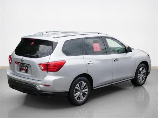 2019 Nissan Pathfinder SL
