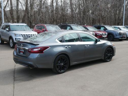 2017 Nissan Altima 2.5 SR