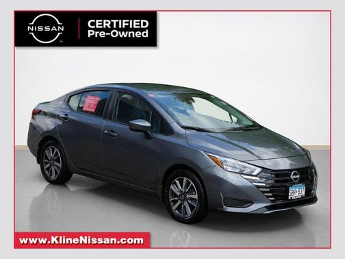 Gun Metallic 2025 Nissan Versa 1.6 SV