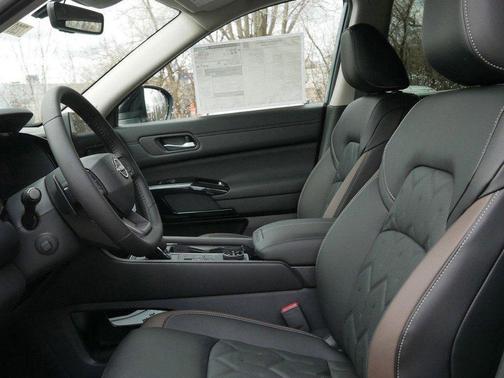 Baltic Teal 2026 Nissan Pathfinder Platinum
