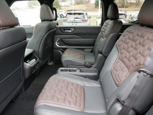 2025 Nissan Armada Platinum 4WD