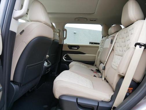 2025 Nissan Armada Platinum 4WD