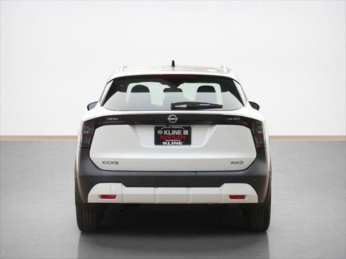 2025 Nissan Kicks SV