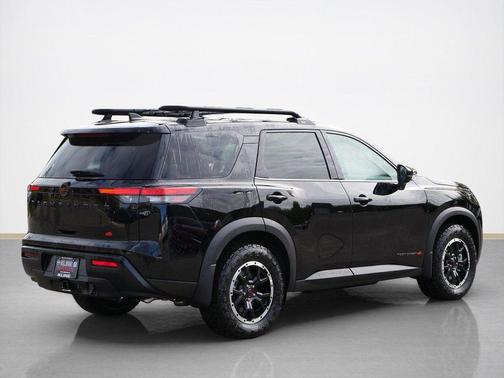 Super Black 2026 Nissan Pathfinder Rock Creek