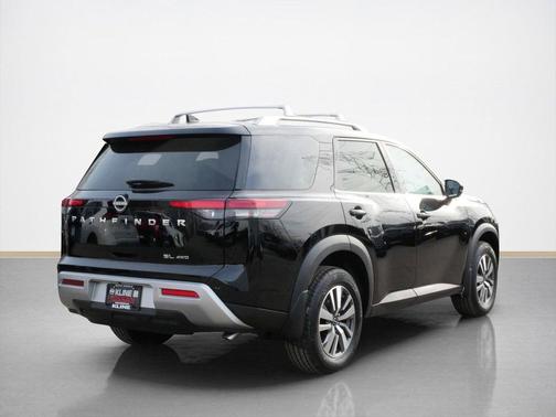 2025 Nissan Pathfinder SL 4WD