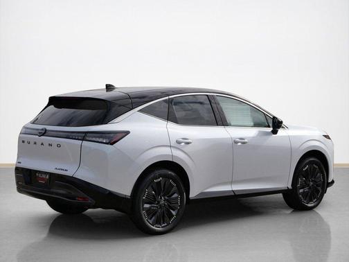 Everest White Pearl/Black 2026 Nissan Murano Platinum