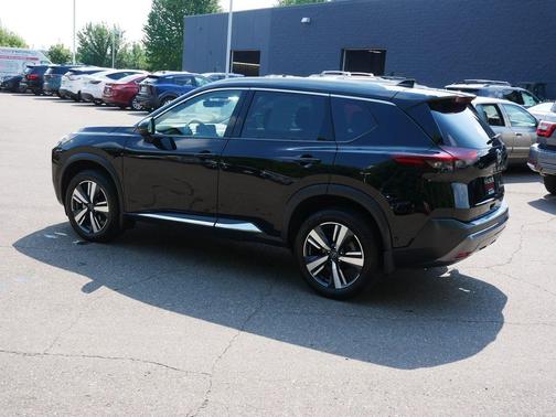 Super Black 2023 Nissan Rogue SL