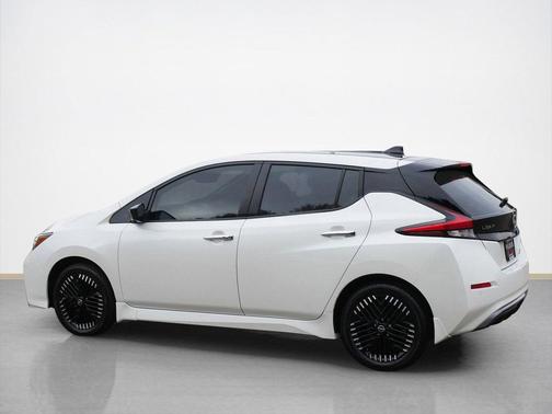 2024 Nissan Leaf SV PLUS