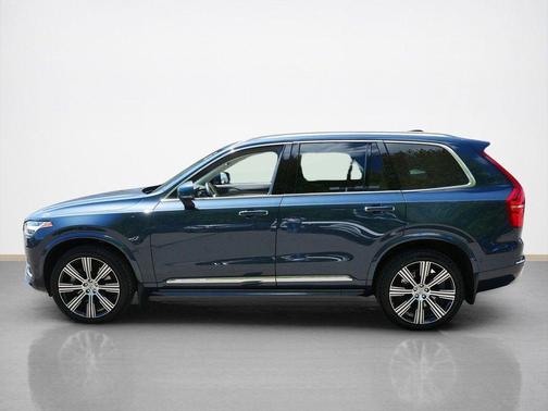 Denim Blue Metallic 2022 Volvo XC90 Recharge Plug-In Hybrid T8 Inscription 7 Passenger