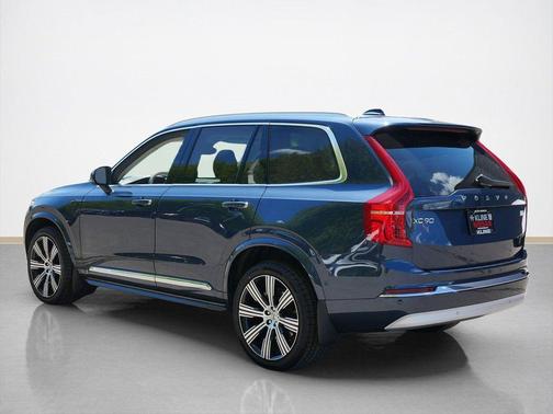 Denim Blue Metallic 2022 Volvo XC90 Recharge Plug-In Hybrid T8 Inscription 7 Passenger