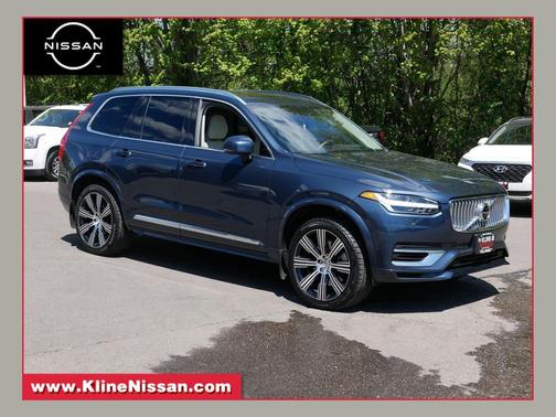Denim Blue Metallic 2022 Volvo XC90 Recharge Plug-In Hybrid T8 Inscription 7 Passenger