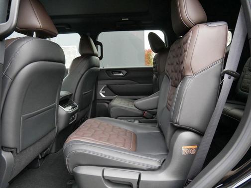 2026 Nissan Armada Platinum