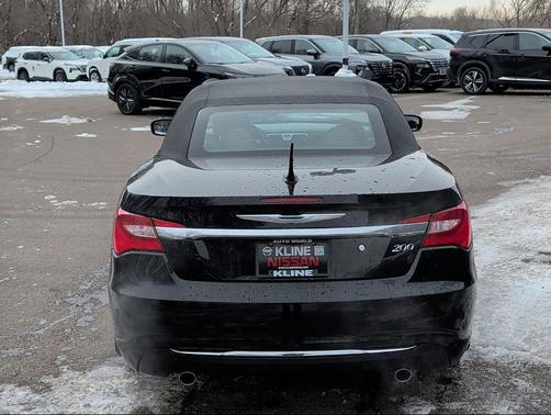 2012 Chrysler 200 Touring
