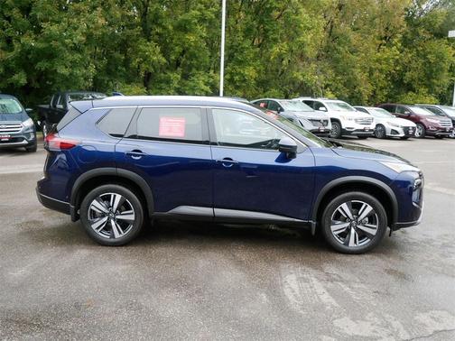 2025 Nissan Rogue SL