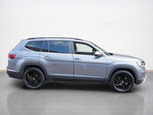 2023 Volkswagen Atlas 3.6L SE w/Technology