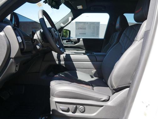 2025 Nissan Armada PRO-4X 4WD