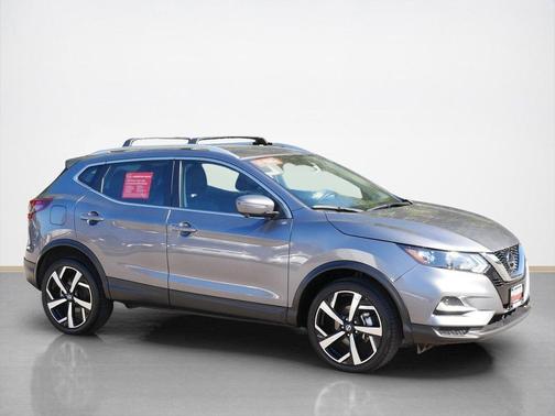 2022 Nissan Rogue Sport SL