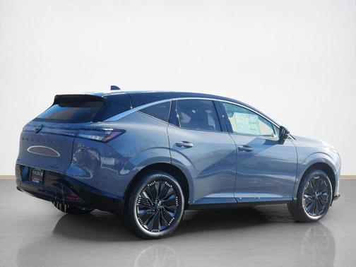 Boulder Gray/Super Black 2026 Nissan Murano Platinum