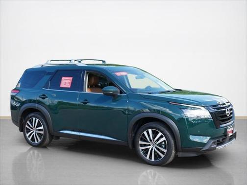 2024 Nissan Pathfinder Platinum 4WD