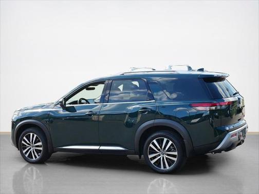 2024 Nissan Pathfinder Platinum 4WD