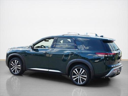 2024 Nissan Pathfinder Platinum 4WD