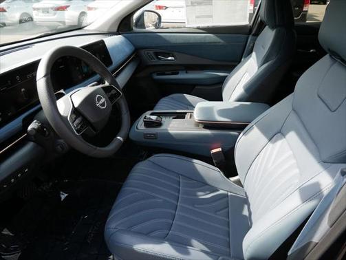 2025 Nissan ARIYA PLATINUM+