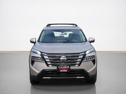 Champagne Silver Metallic 2026 Nissan Rogue Platinum