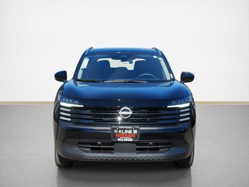 Super Black 2027 Nissan Kicks SV