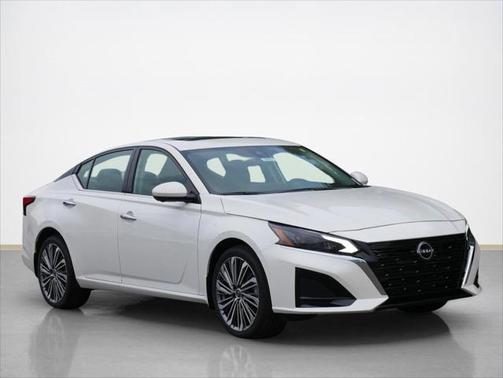 2025 Nissan Altima 2.5 SL