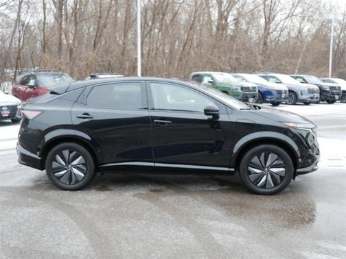 2025 Nissan ARIYA ENGAGE