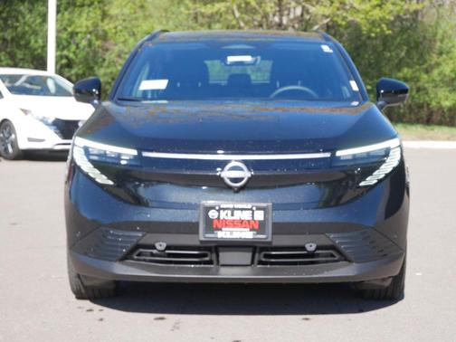 Black Diamond Pearl 2026 Nissan Leaf PLATINUM+
