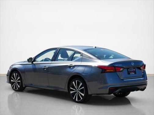 2022 Nissan Altima SR Intelligent AWD