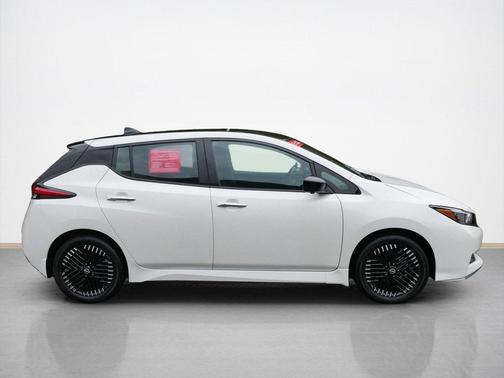 2024 Nissan Leaf SV PLUS
