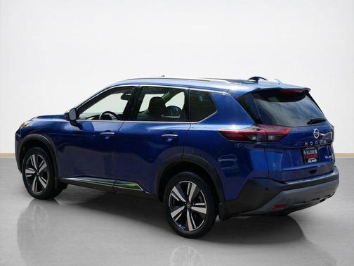 Caspian Blue Metallic 2021 Nissan Rogue SL