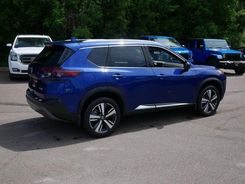 Caspian Blue Metallic 2021 Nissan Rogue SL