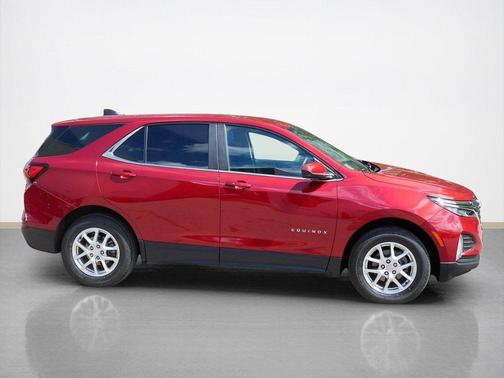 Radiant Red Tintcoat 2023 Chevrolet Equinox 1LT
