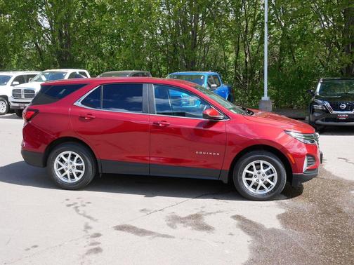 Radiant Red Tintcoat 2023 Chevrolet Equinox 1LT