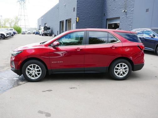 Radiant Red Tintcoat 2023 Chevrolet Equinox 1LT